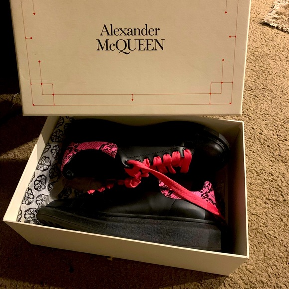 McQueen snakeskin - Picture 1 of 1